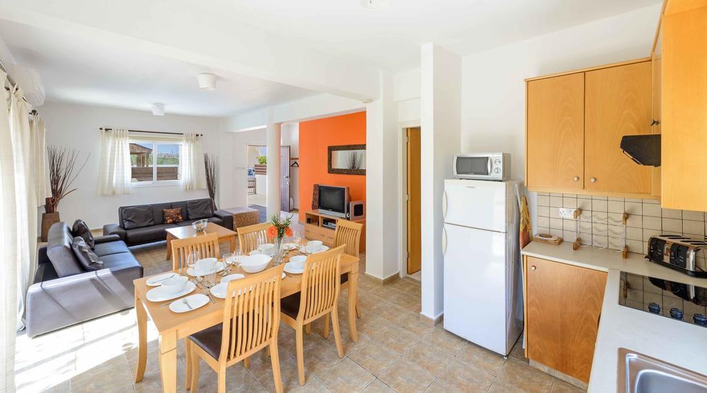 Villa Meredith Paralimni Kamer foto